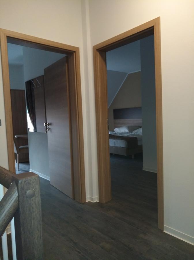 Hotel Pizzeria Da Beni Kochersteinsfeld Eksteriør bilde